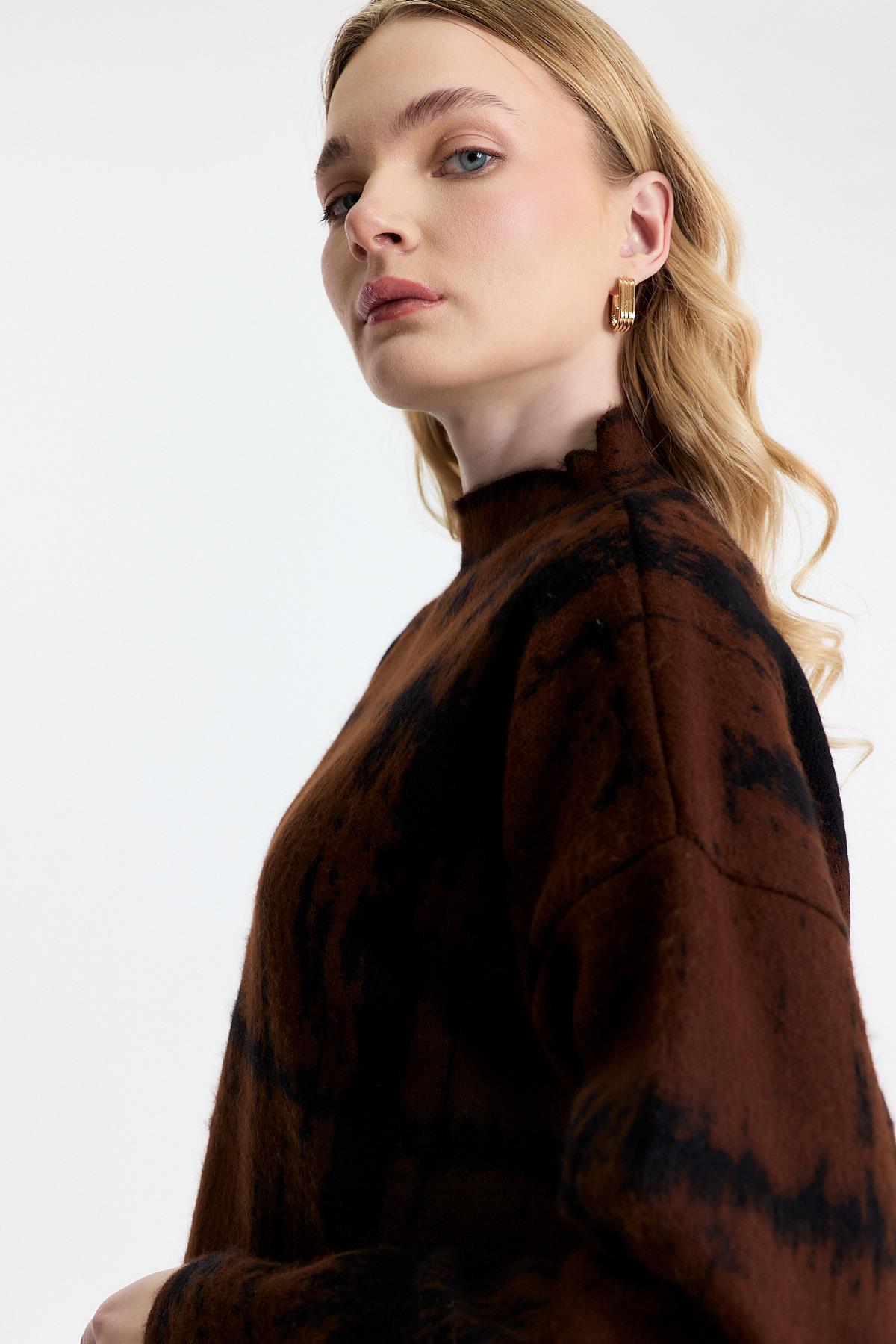 24378 Yarım Boğaz Şardonlu Kazak Kahve-Siyah - RAYS