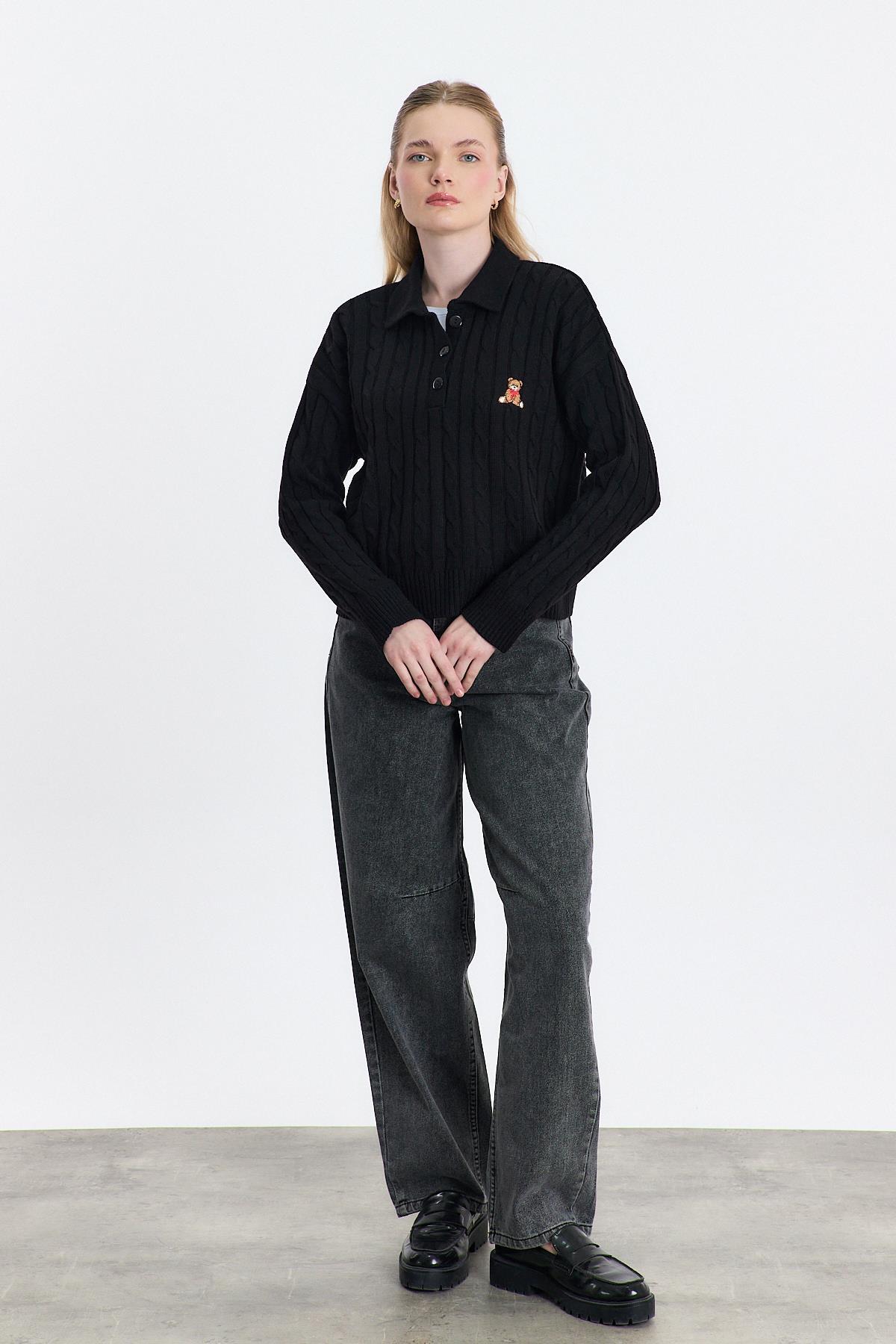 Siyah Ayıcık Nakışlı Örgülü Kazak 24387 - 7