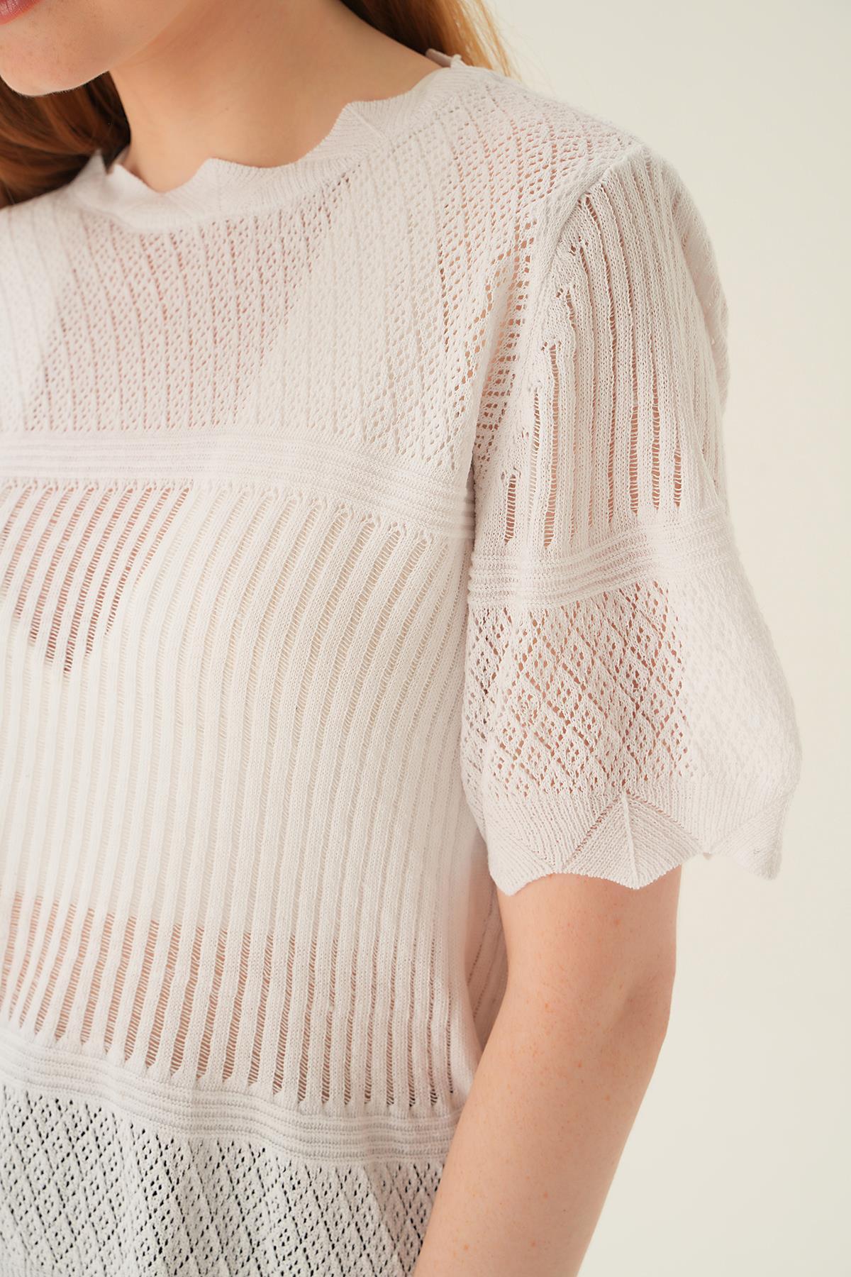 2440 Kısa Kol Bluz Beyaz - 5