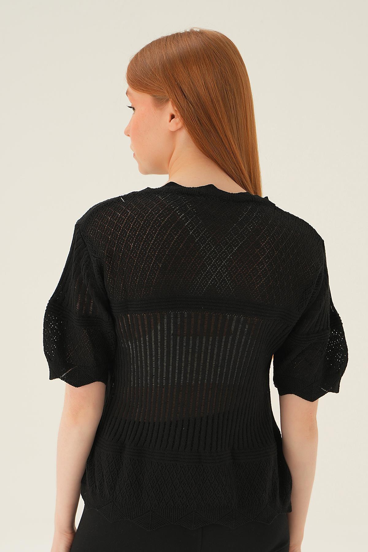 Siyah Kısa Kol Bluz 2440 - 4