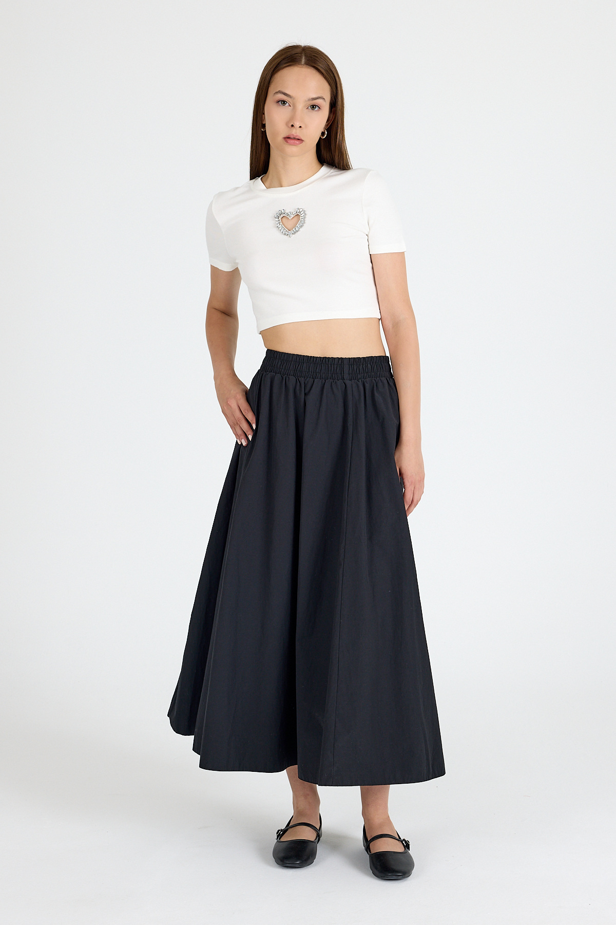 Beyaz Taş İşlemeli Kalp Detaylı Viskoz/Yumuşak Kumaş Crop Tişört 2444 - 3