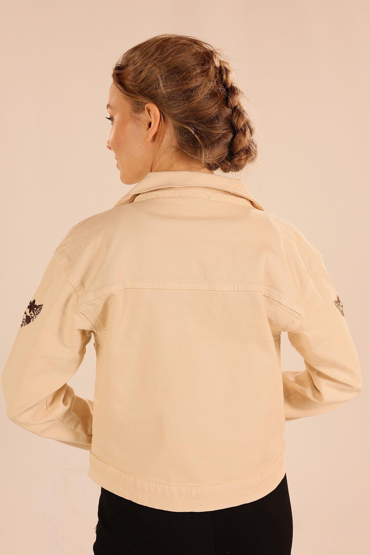 2445 Çiçek Nakış Gabardin Ceket Bej - 4