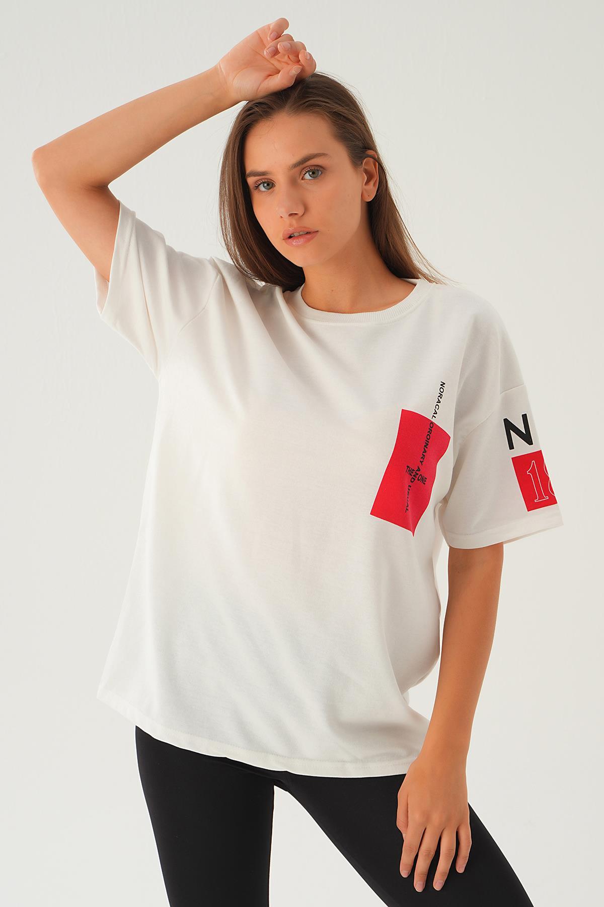 2447 Arka Ön Yazı Baskılı Tişört Beyaz - 3