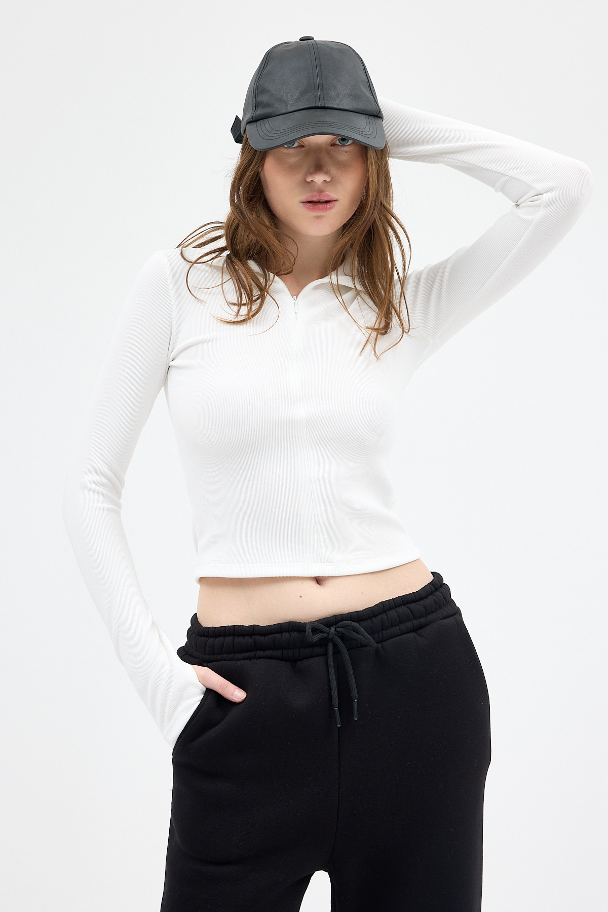 Ekru Yarım Balıkçı Yaka Fermuarlı Body 2447 - 7