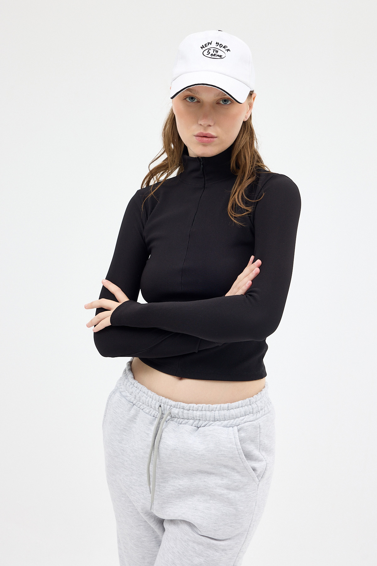 Siyah Yarım Balıkçı Yaka Fermuarlı Body 2447 - 6