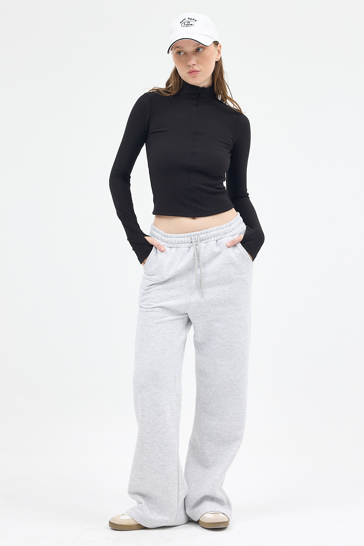 Siyah Yarım Balıkçı Yaka Fermuarlı Body 2447 - 3