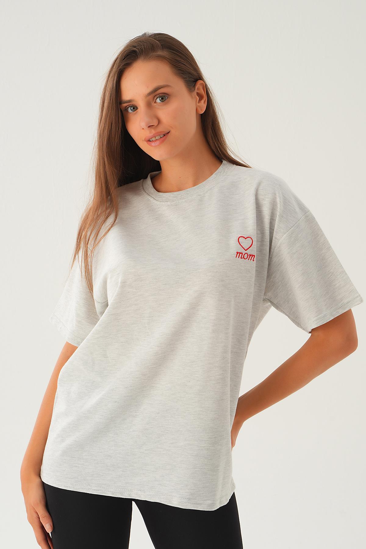 Karmelanj Kalp Nakış Detay Tişört 2448 