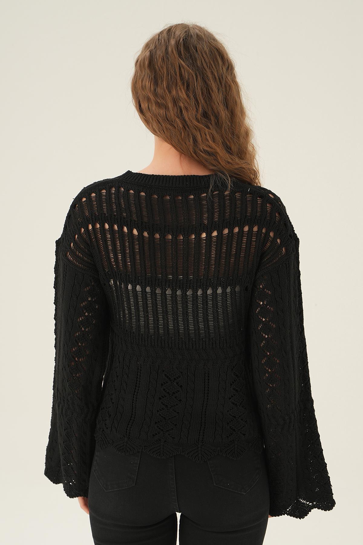 Siyah Baklava Detay Ajurlu Bluz 2452 - 3