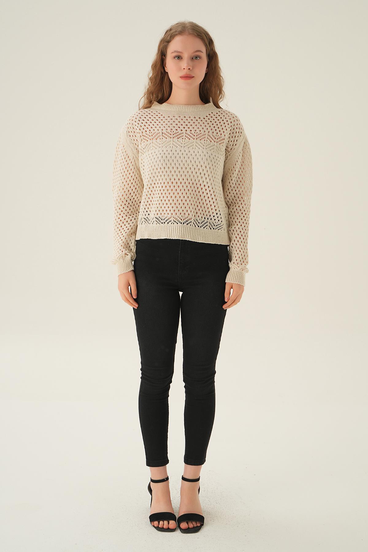 2458 Bisiklet Yaka Ajurlu Bluz Natural - 6