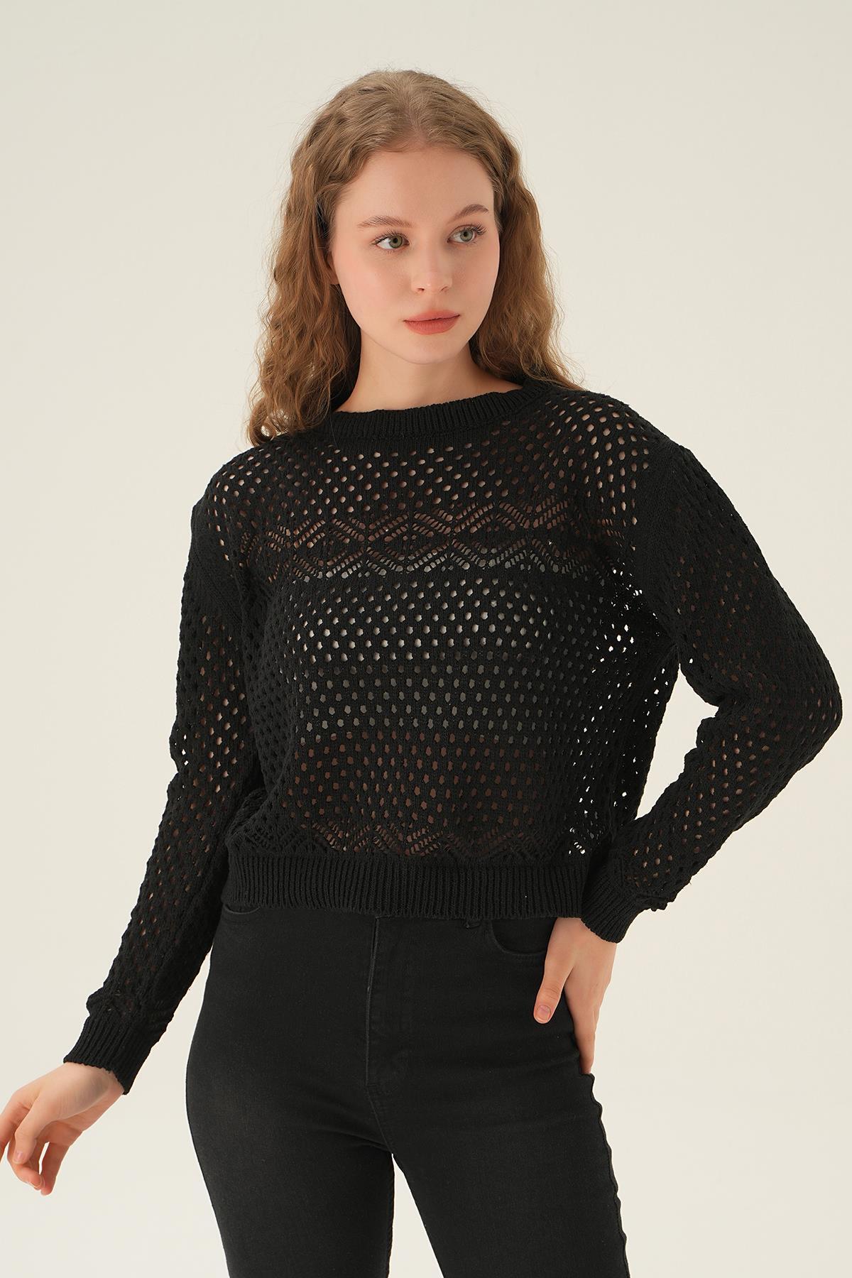 Siyah Bisiklet Yaka Ajurlu Bluz 2458 - 3