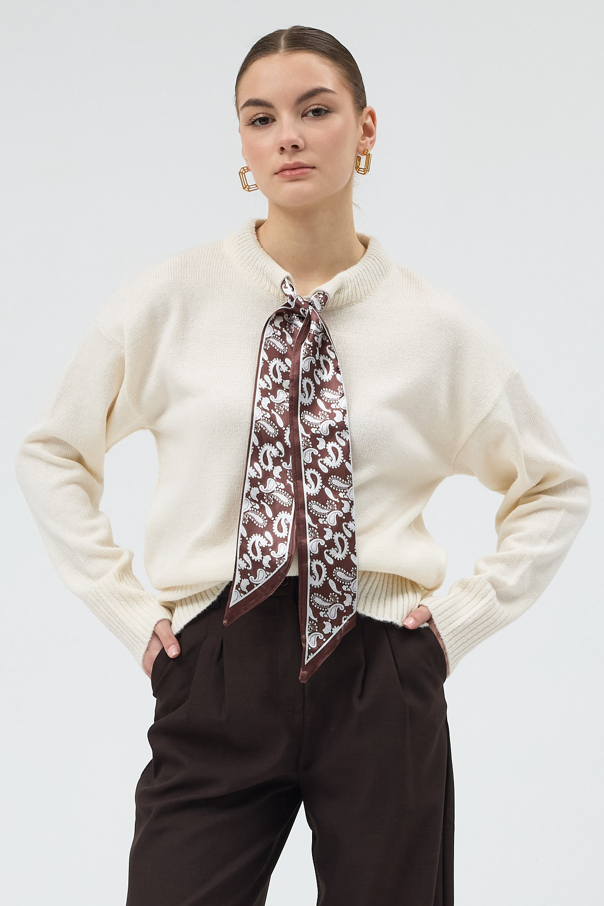 Ekru Fular Detaylı Dik Yaka Kadın Triko Kazak 2465 - RAYS