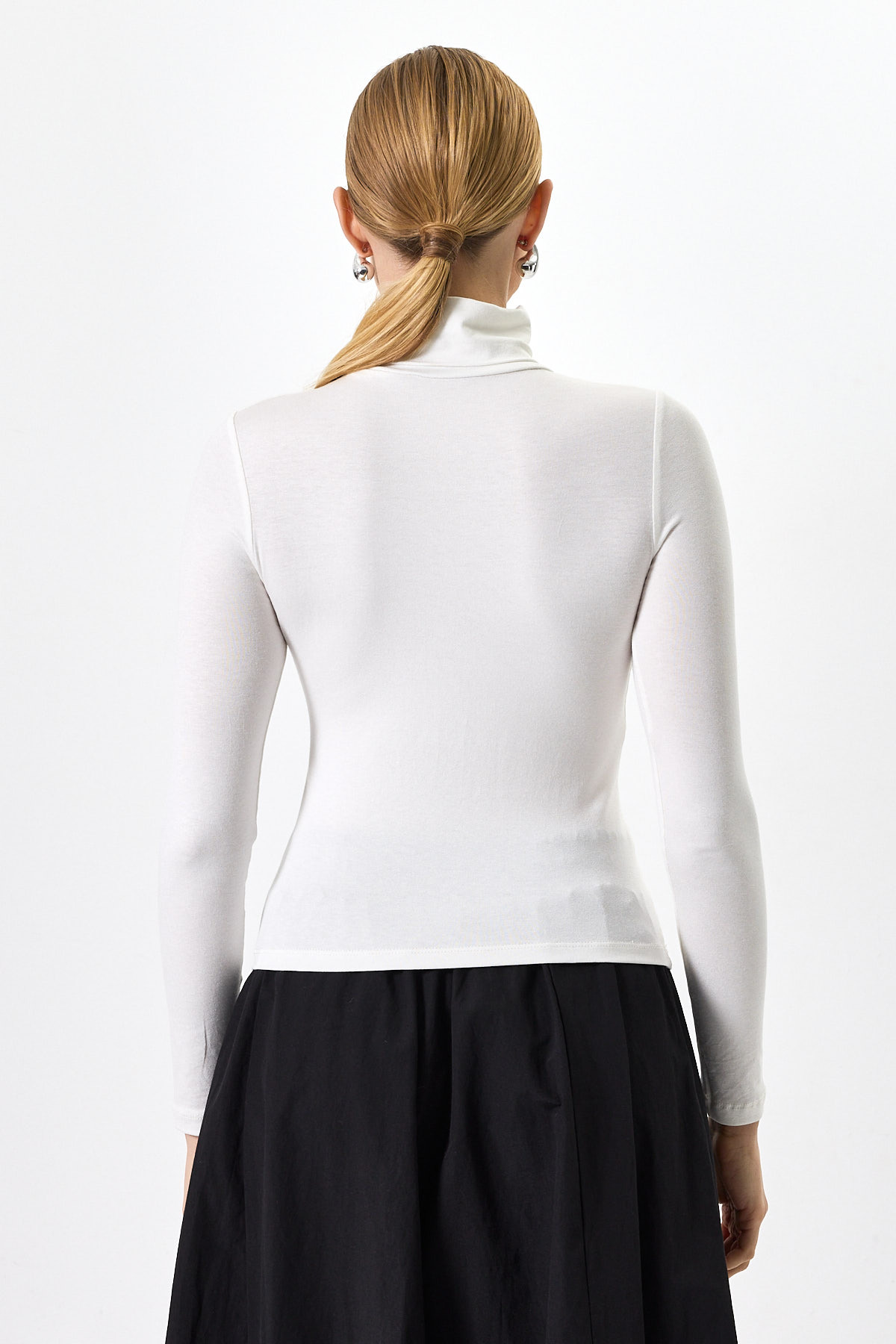 Beyaz Balıkçı Yaka Uzun Kollu Dar Kesim Bluz 2504 - 5