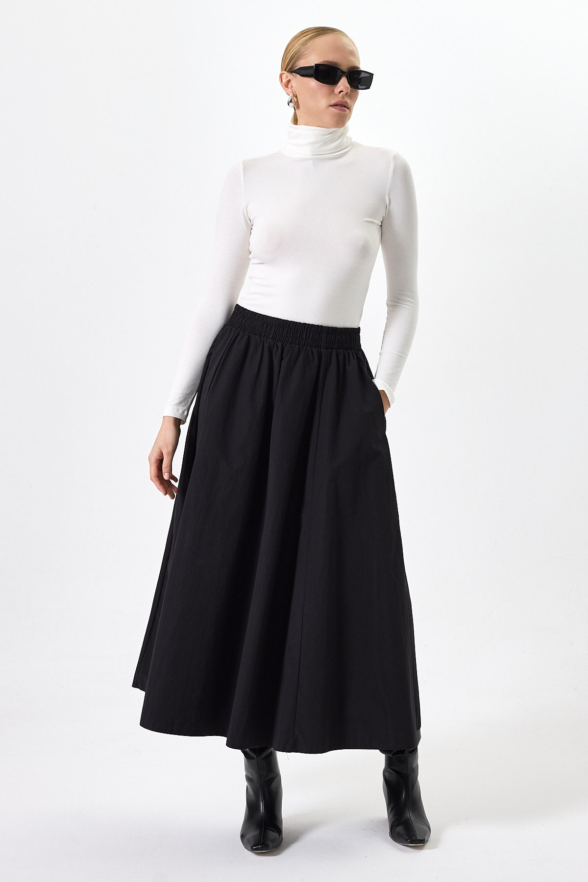 Beyaz Balıkçı Yaka Uzun Kollu Dar Kesim Bluz 2504 - 8