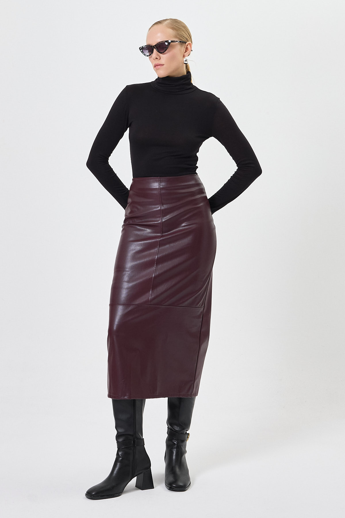 Siyah Balıkçı Yaka Uzun Kollu Dar Kesim Bluz 2504 - 3