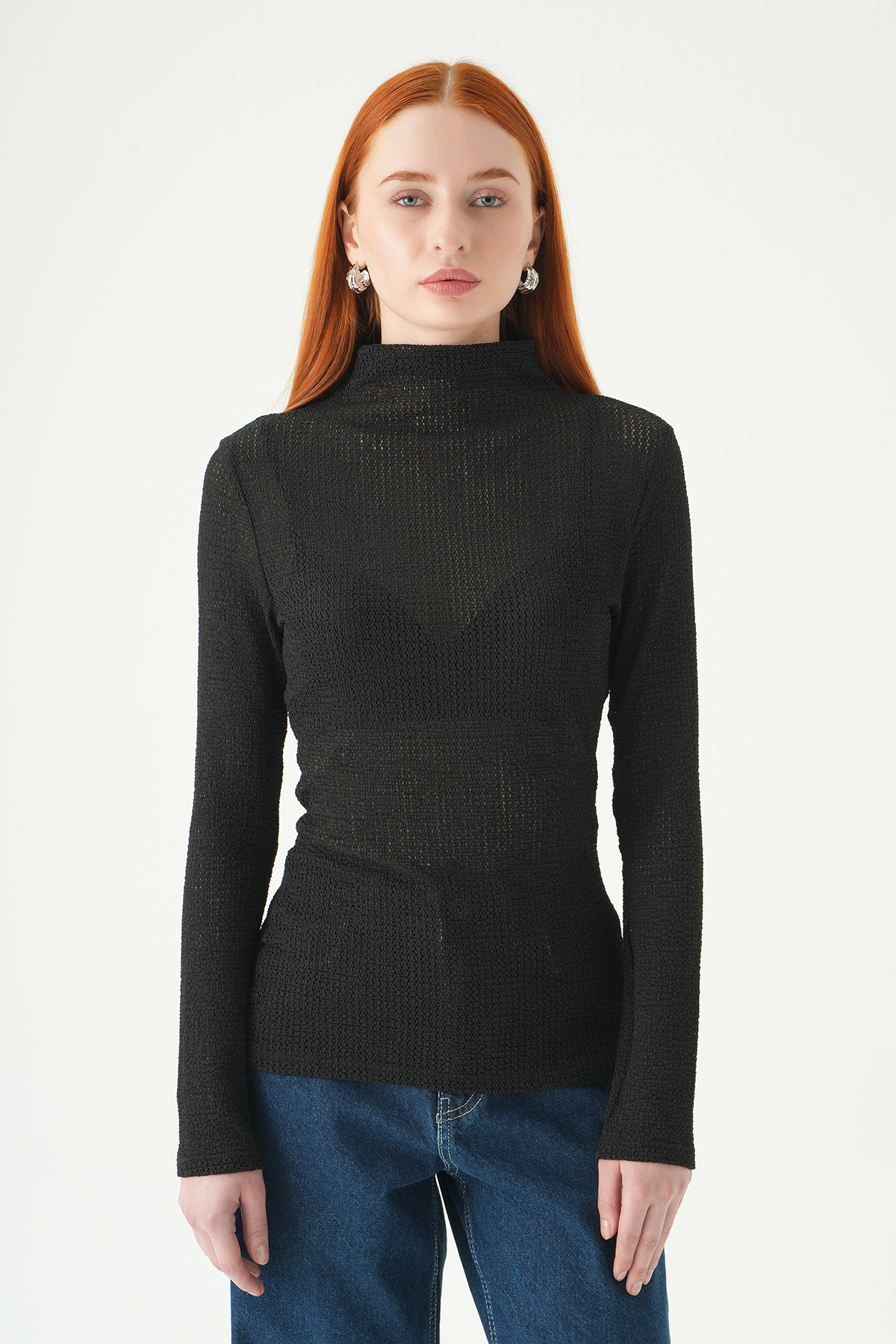 Siyah Dik Yaka Uzun Kol Bluz 251131 