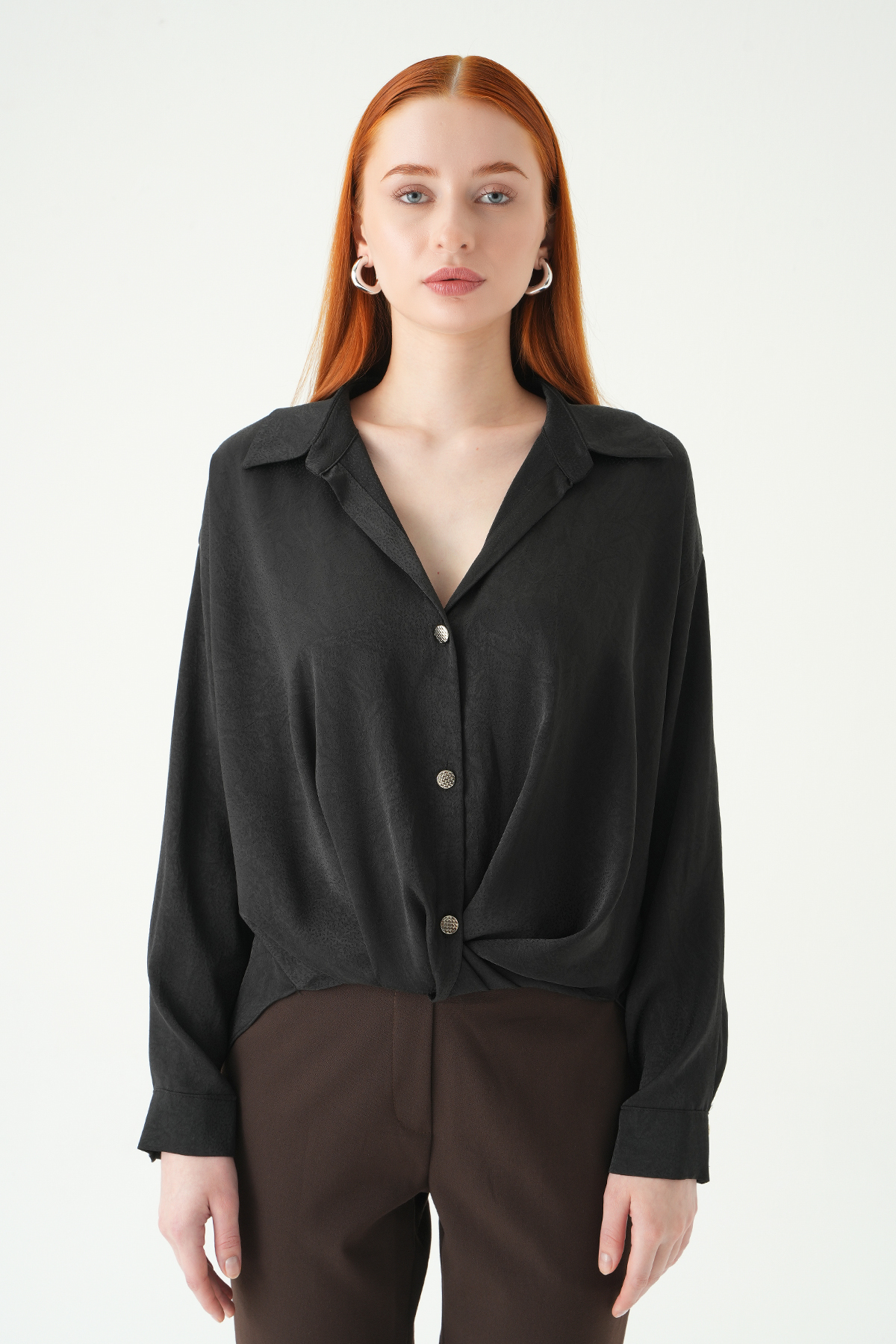 Siyah Düğmeli Klasik Gömlek 251152 - 6