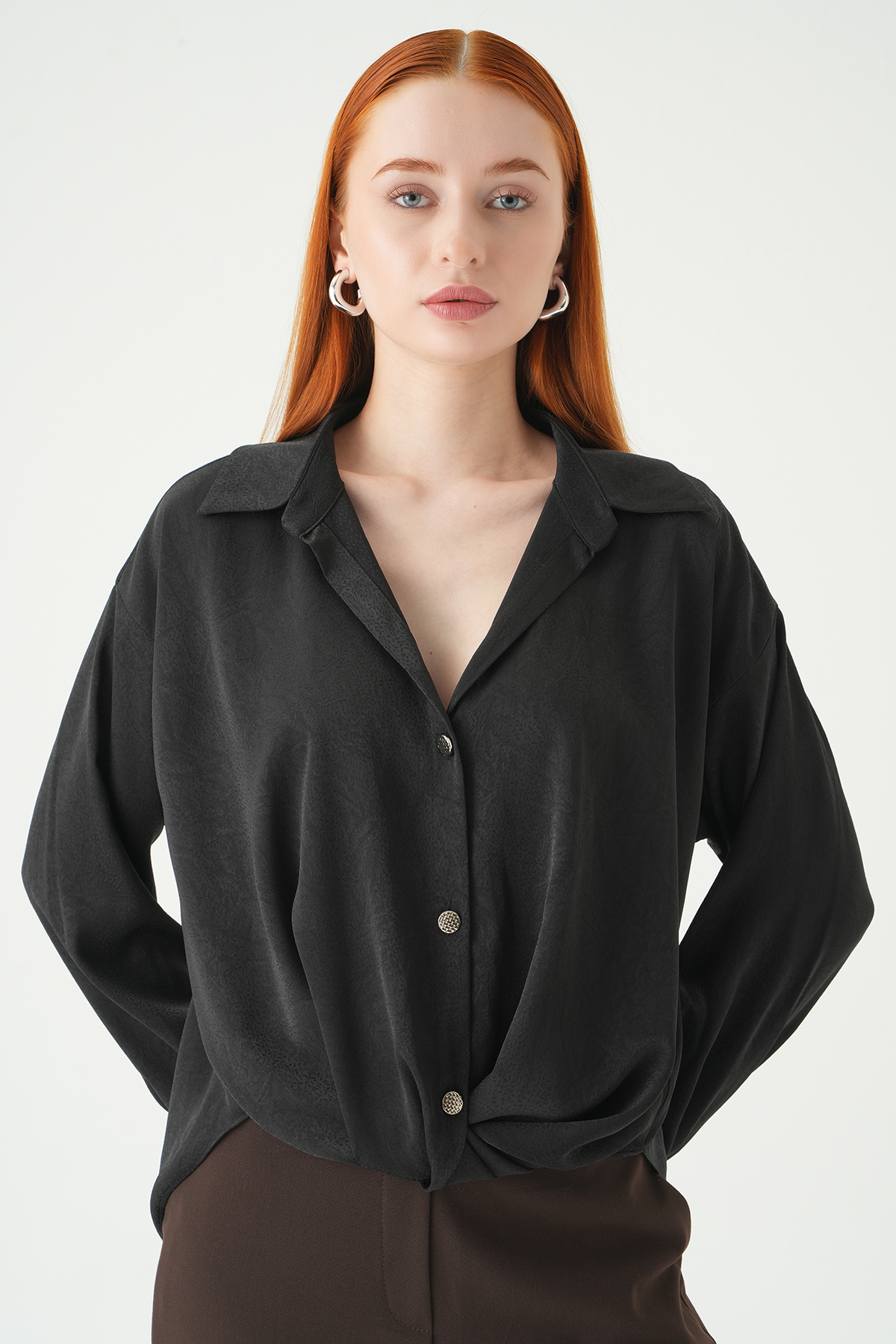 Siyah Düğmeli Klasik Gömlek 251152 - 7