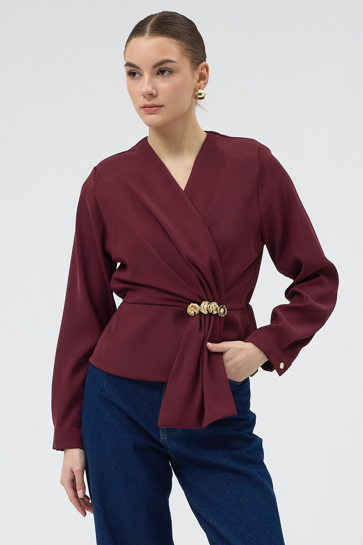 Bordo Kruvaze Yaka Taş Toka Detaylı Uzun Kollu Kadın Bluz 251279 - 6