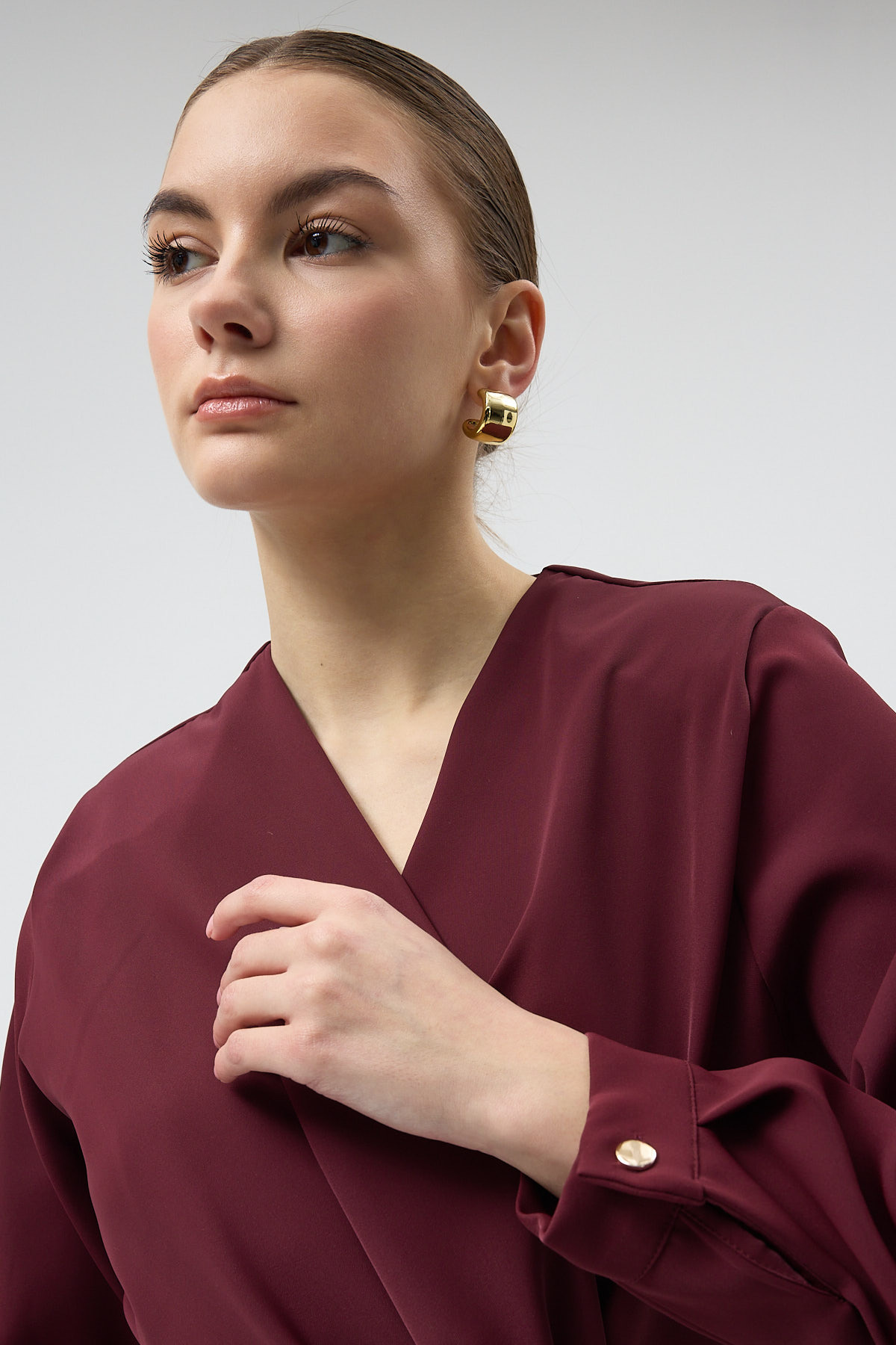 Bordo Kruvaze Yaka Taş Toka Detaylı Uzun Kollu Kadın Bluz 251279 - 7