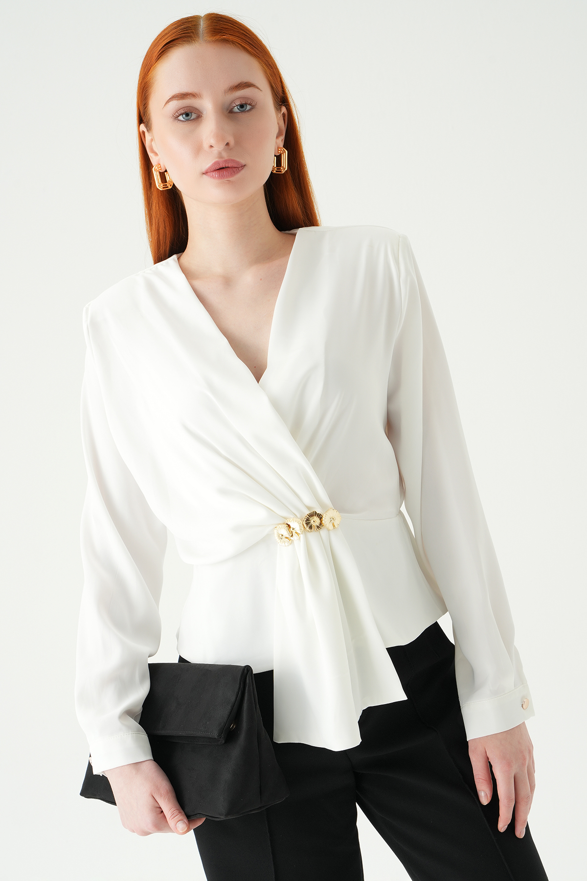 Ekru Kruvaze Yaka Taş Toka Detaylı Uzun Kollu Kadın Bluz 251279 - RAYS