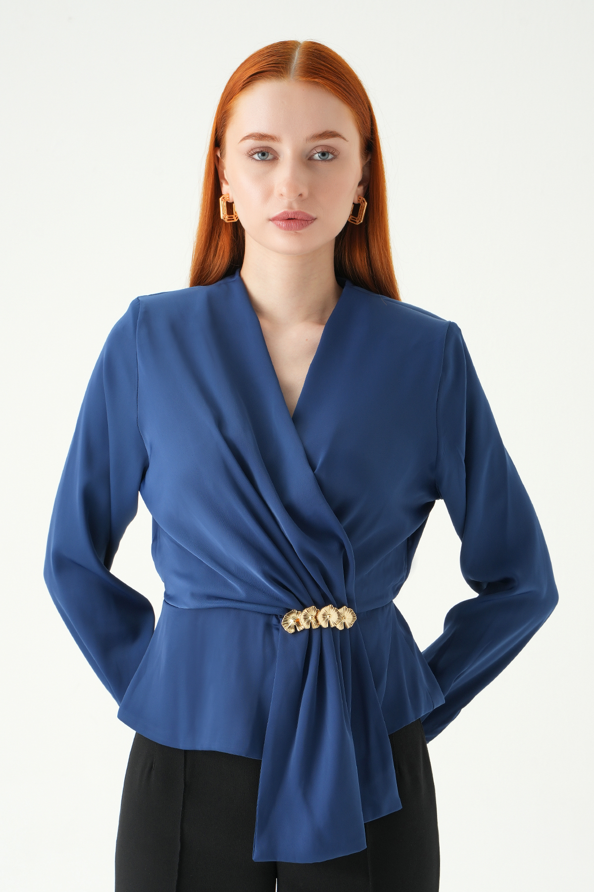 İndigo Kruvaze Yaka Taş Toka Detaylı Uzun Kollu Kadın Bluz 251279 - 7