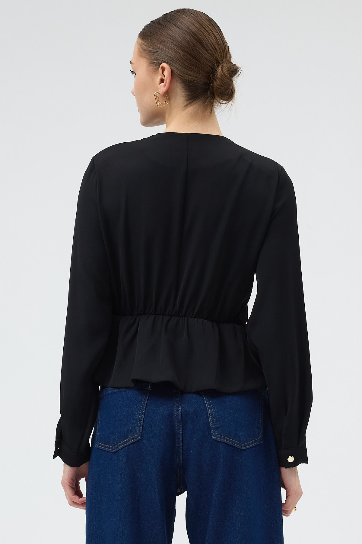 Siyah Kruvaze Yaka Taş Toka Detaylı Uzun Kollu Kadın Bluz 251279 - 5