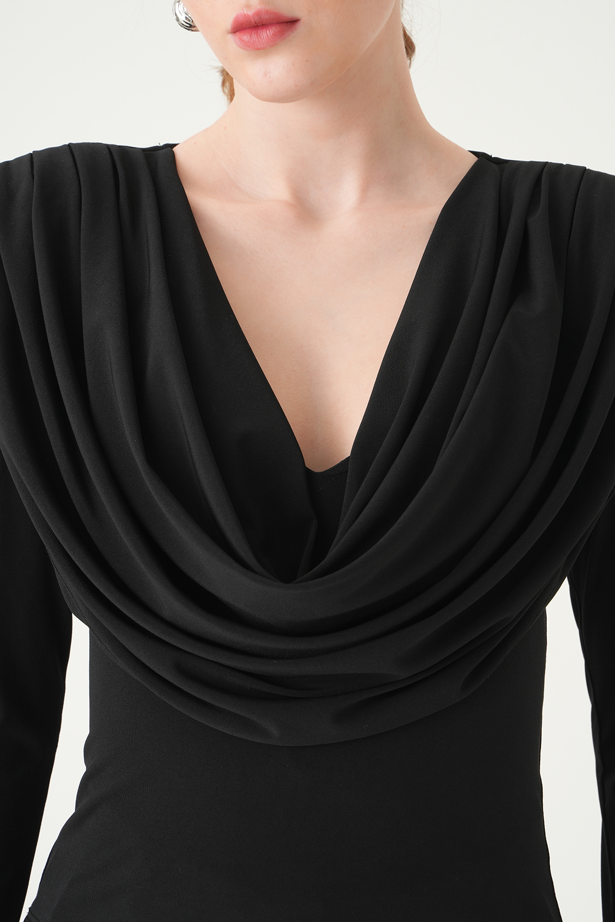 Siyah Degaje Yaka Uzun Kol Bluz 251282 - 4