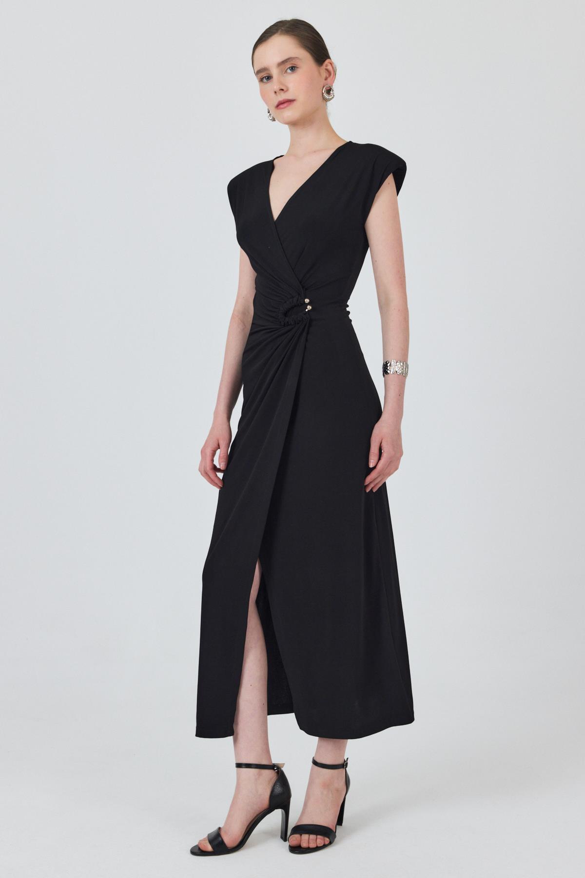 Siyah V Yaka Toka Detaylı Elbise 251622 - 6