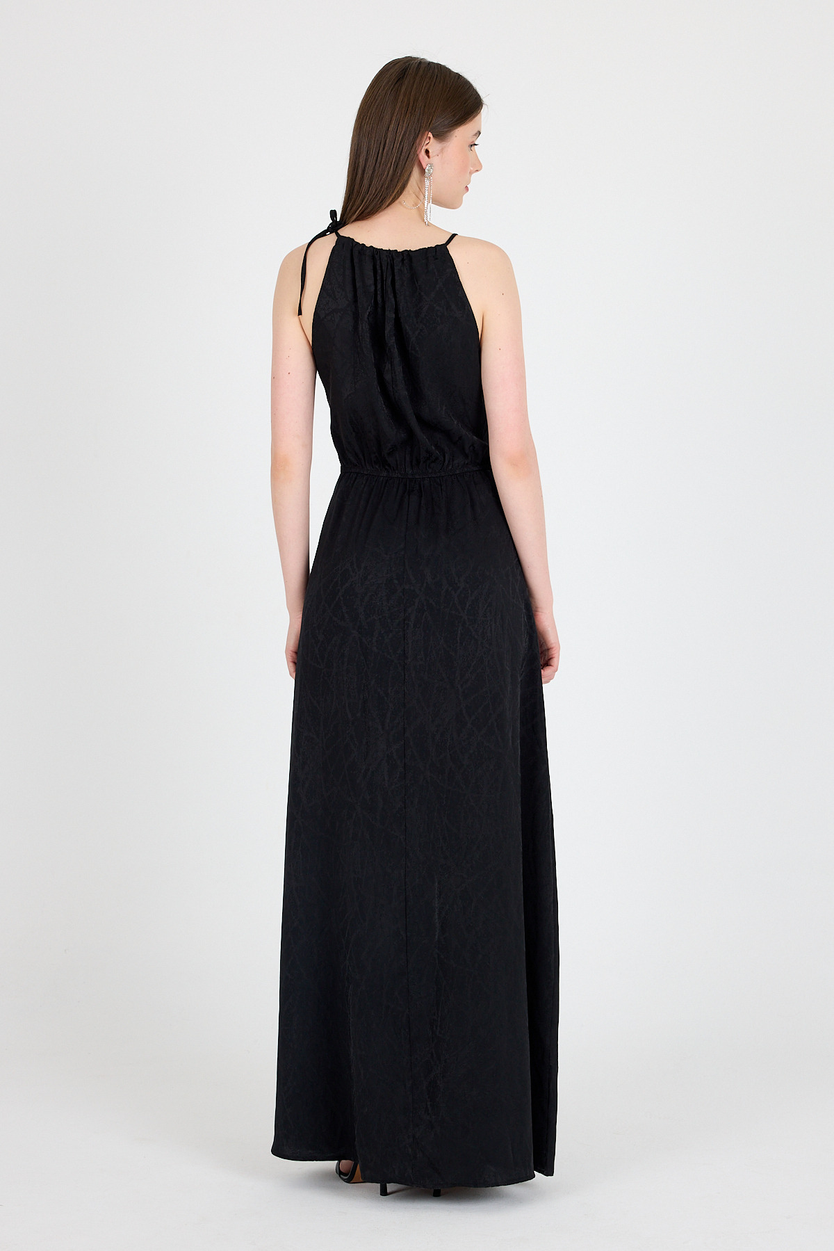 Siyah Yırtmaçlı Bağlama Detaylı Desenli Uzun Elbise 251656 - 5