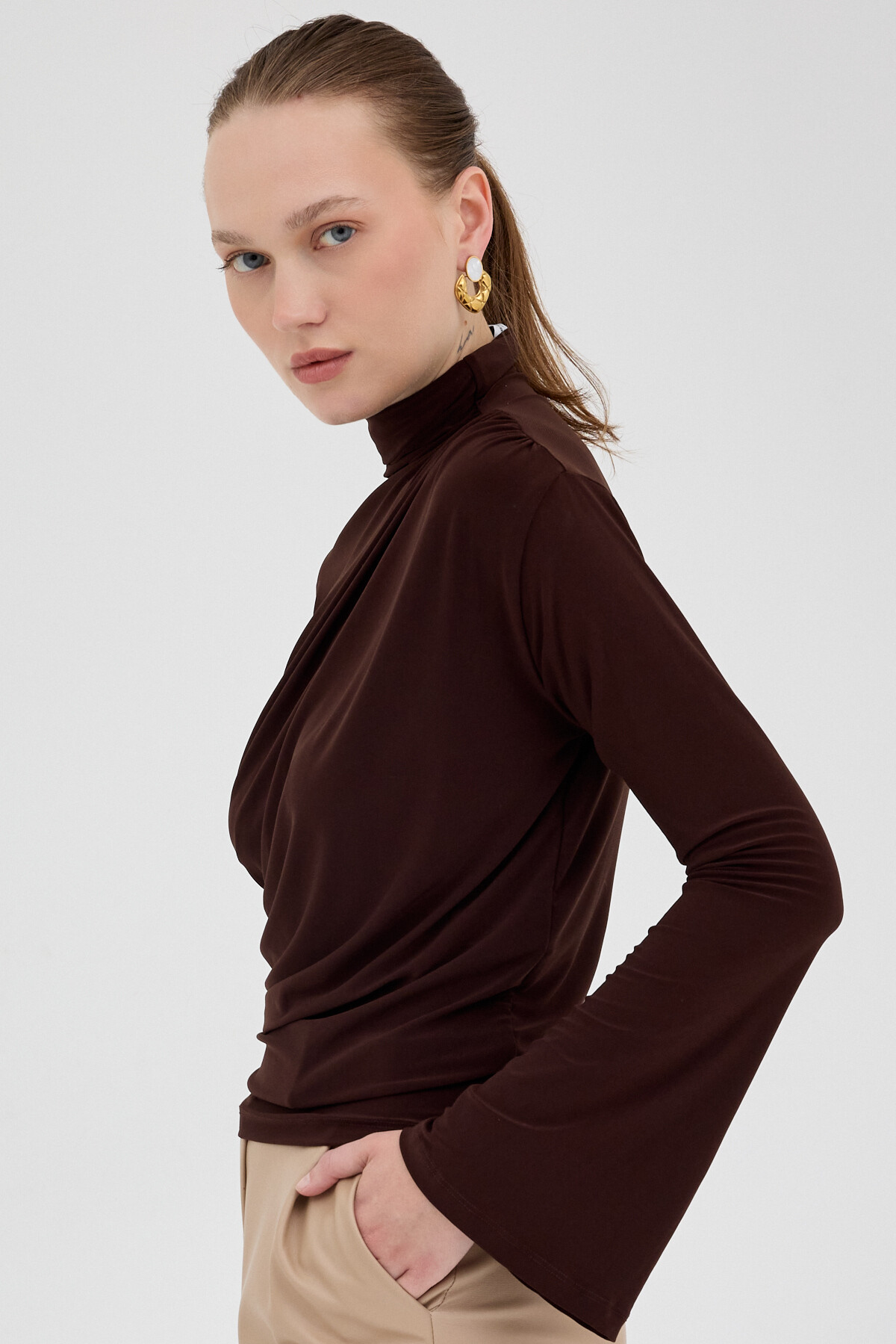 Acı Kahve Balıkçı Yaka Drapeli Bluz 2517 - RAYS