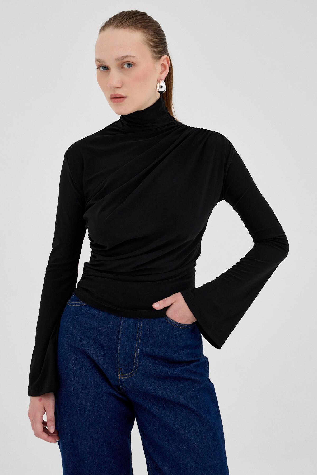 Siyah Balıkçı Yaka Drapeli Bluz 2517 - 1