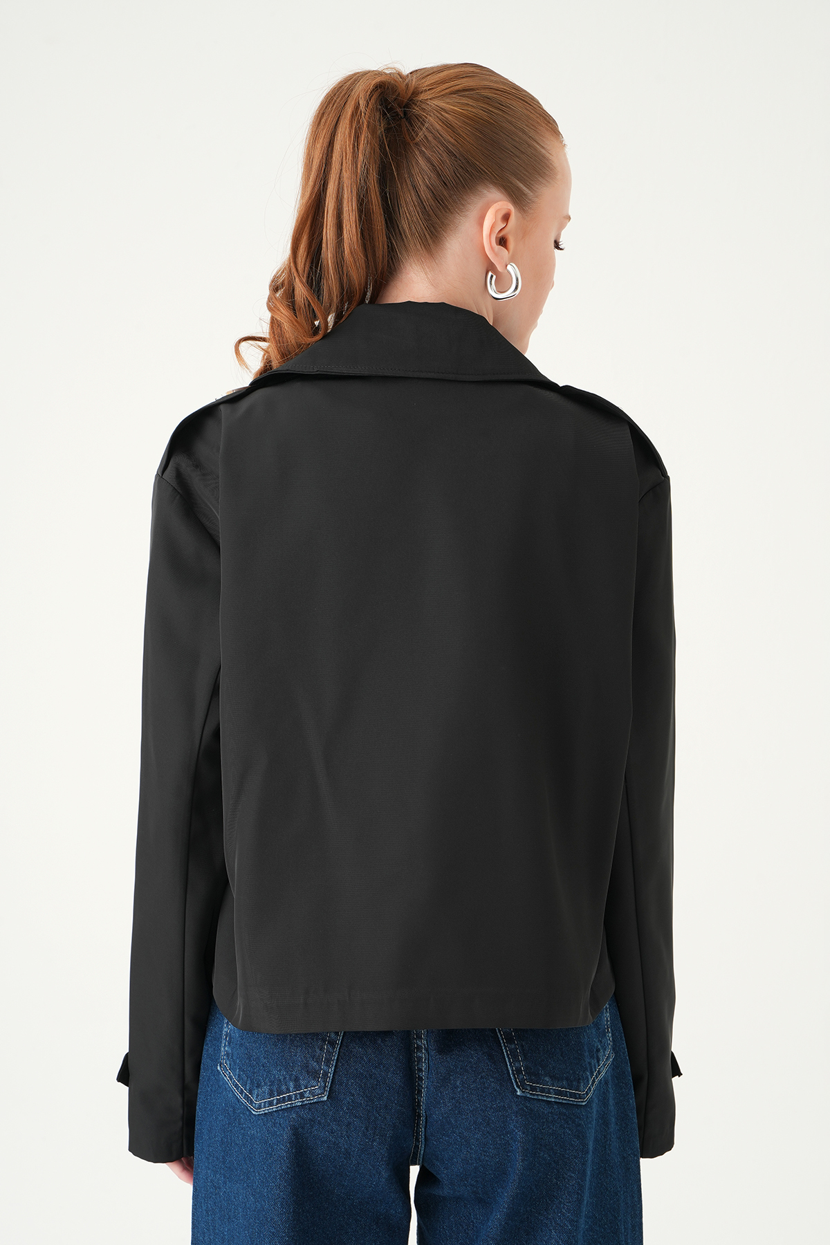 Siyah Düğmeli Kısa Treçkot 251830 - 5