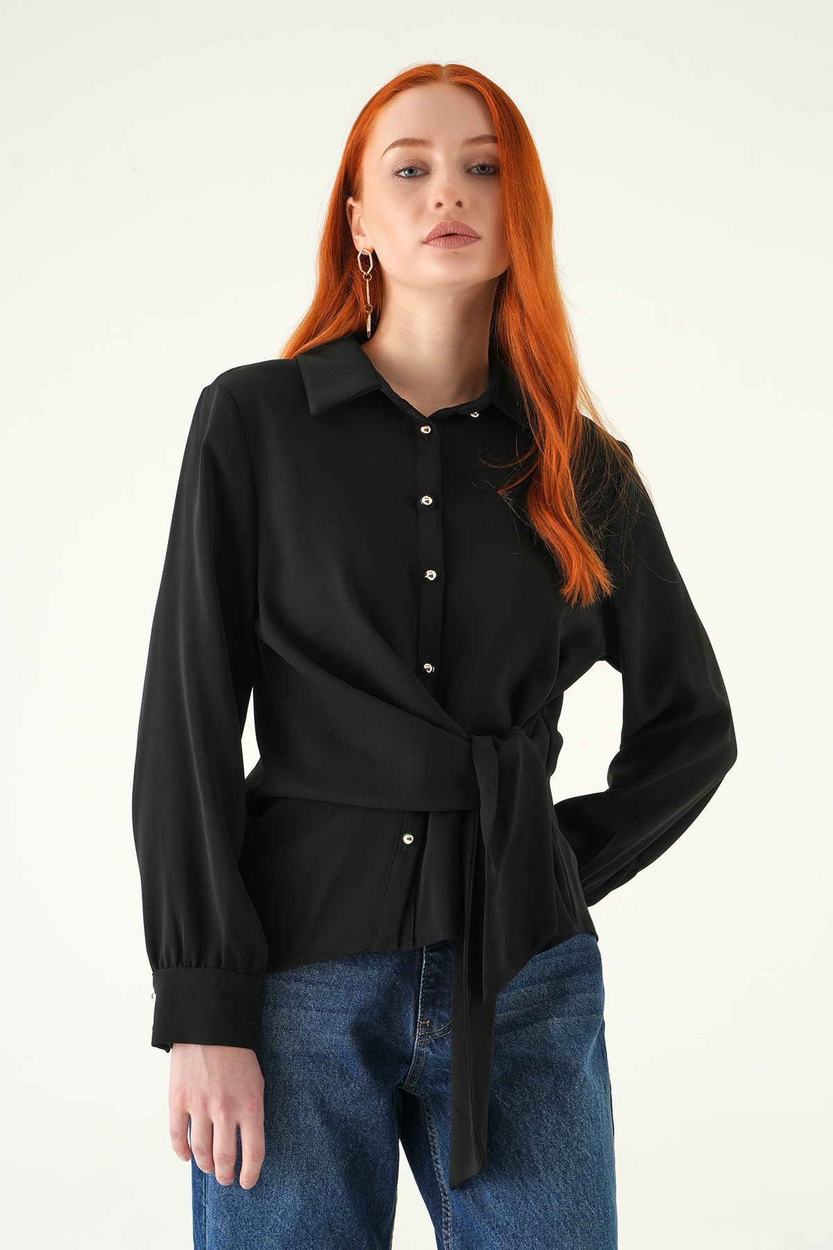 Siyah Ön Bağlamalı Gömlek 252103 