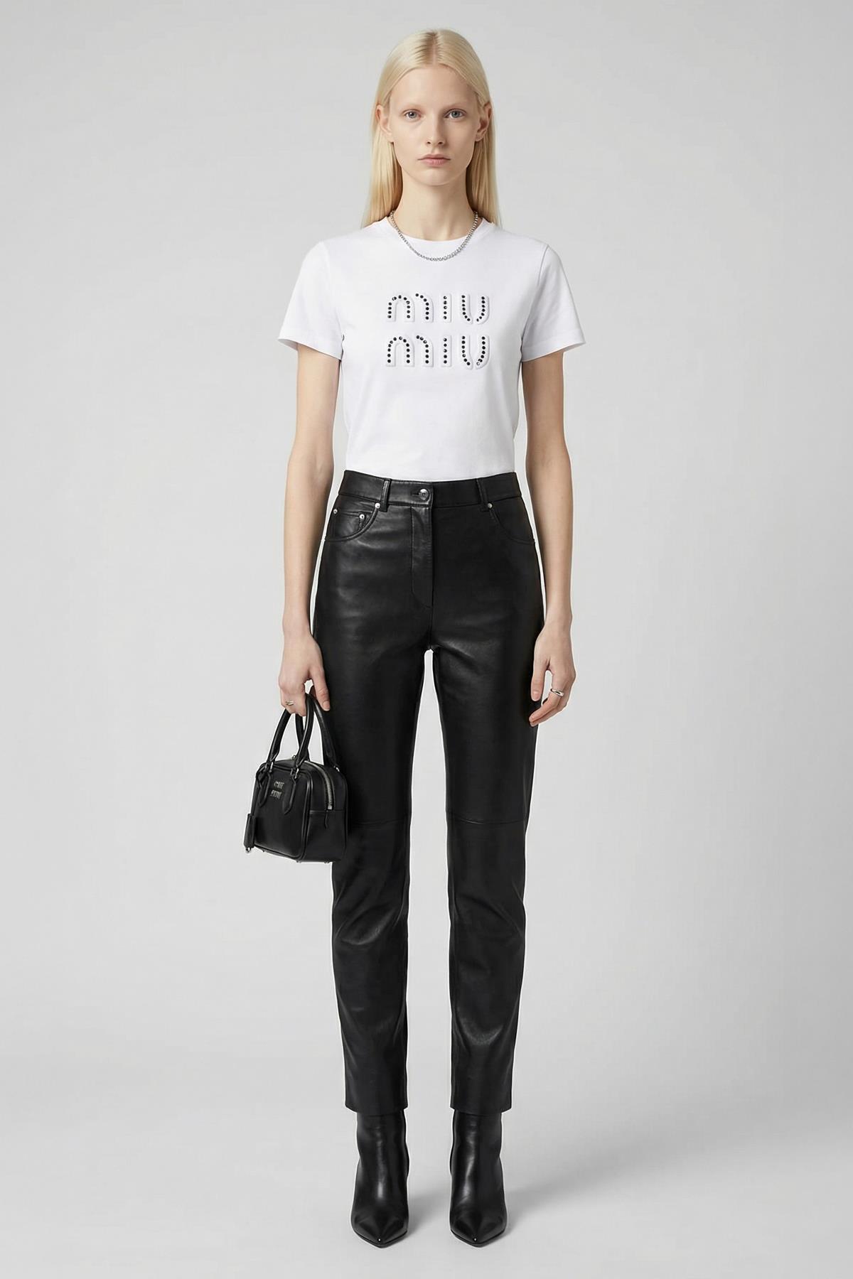 Beyaz Kabartma Miu Miu Yazılı Tişört 25220 - 1