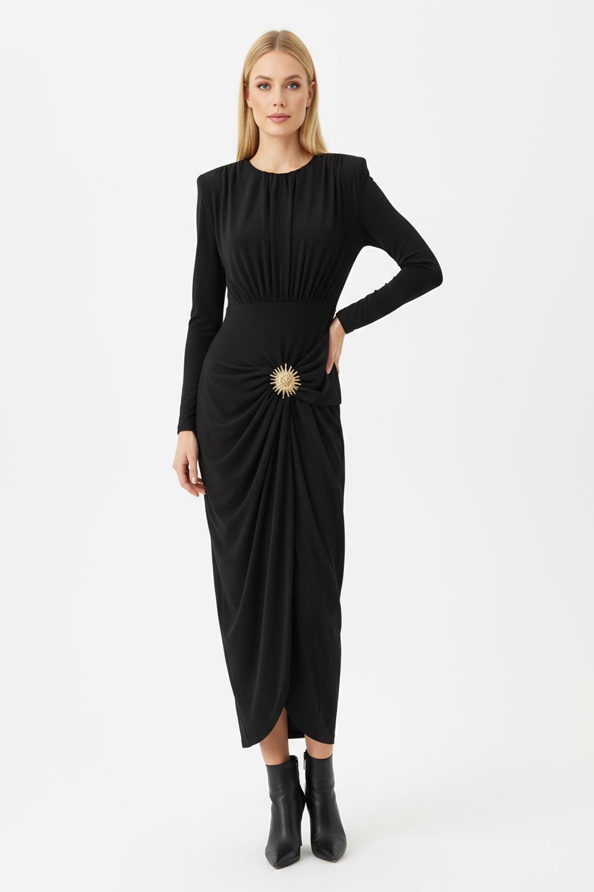 252639 Büzgülü Güneş Tokalı Elbise Siyah - 1