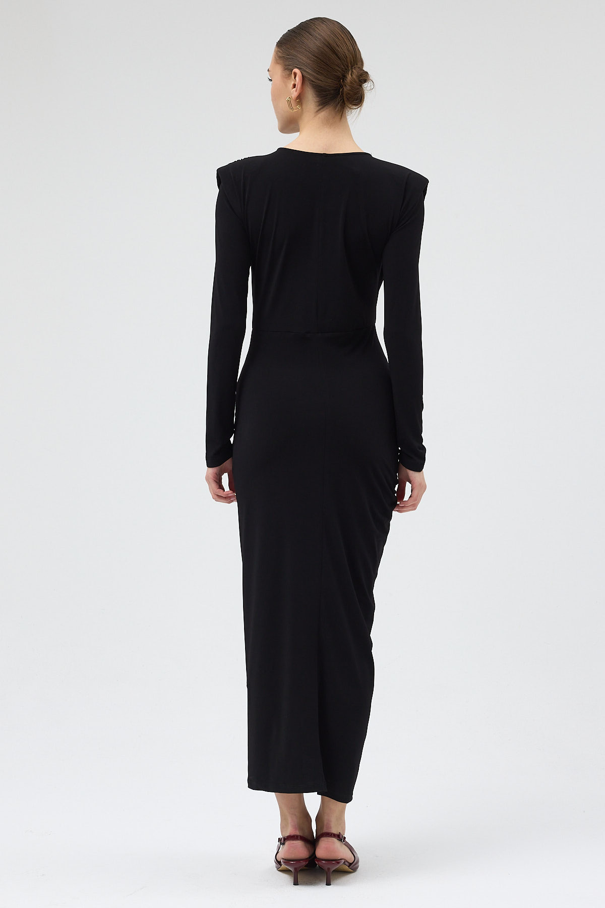 Siyah Güneş Tokalı Büzgülü Uzun Kollu Elbise 252639 - 5