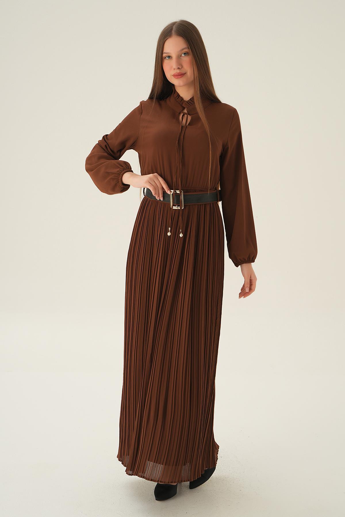 Kahve Pliseli Uzun Elbise 2641 - 1