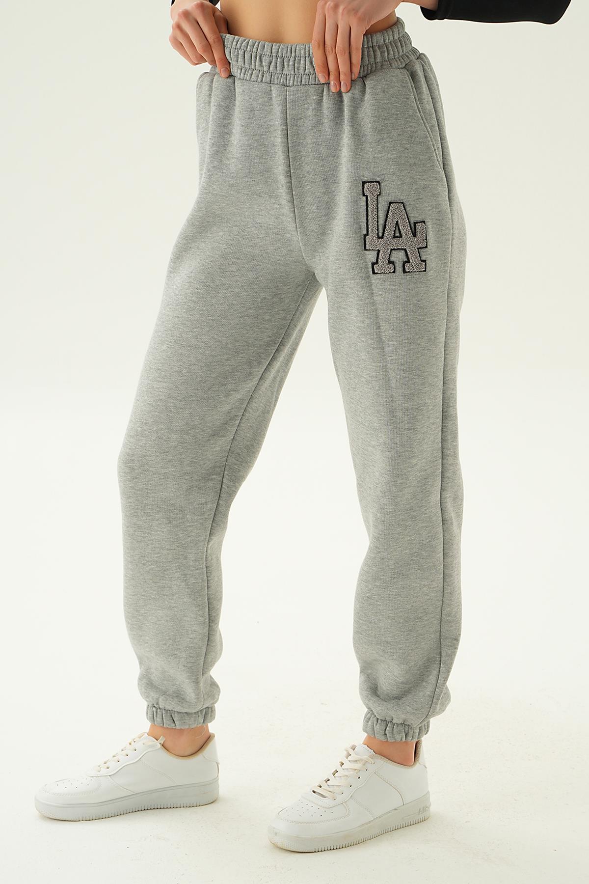 Gri LA Nakış Detay Eşofman 2795 - 3