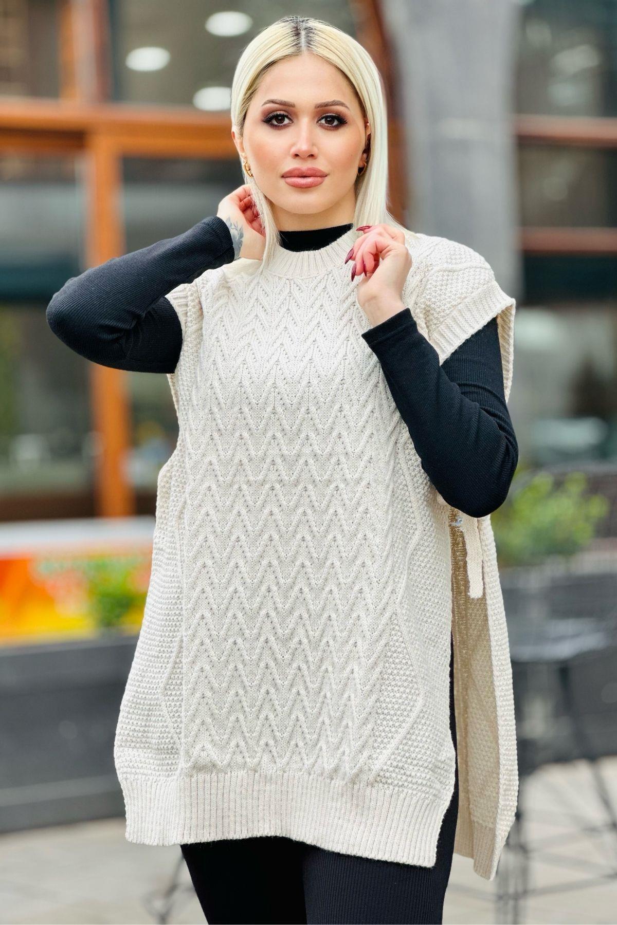 Krem Yan Bağlamalı Örgü Detay Süveter 280 - 2