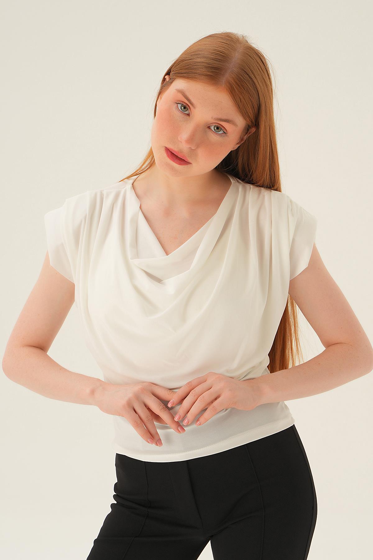 2832 Omuz Vatkalı Bluz Beyaz - 2