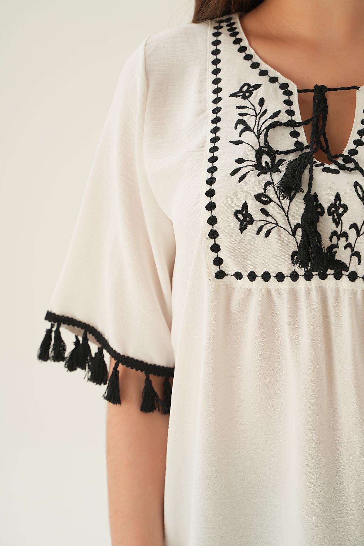 Ekru Kol Püskül Detay Bluz 2974 - 5