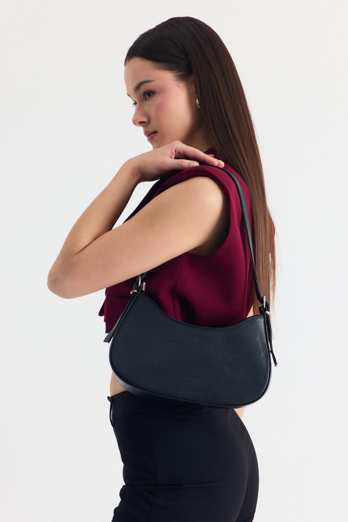 Siyah Oval Baget Çanta 3001 - 7