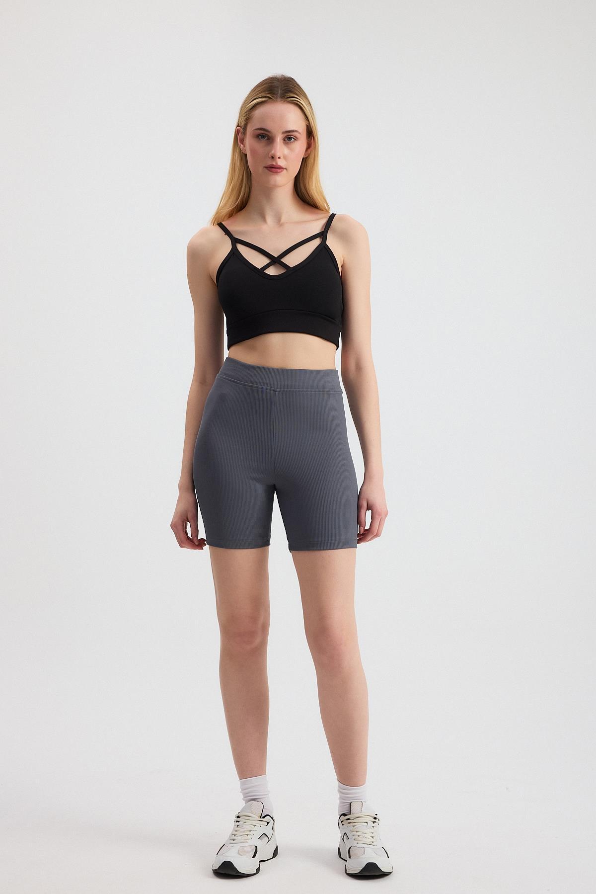 3002 Arka Çapraz Detay Büstiyer Siyah - 3