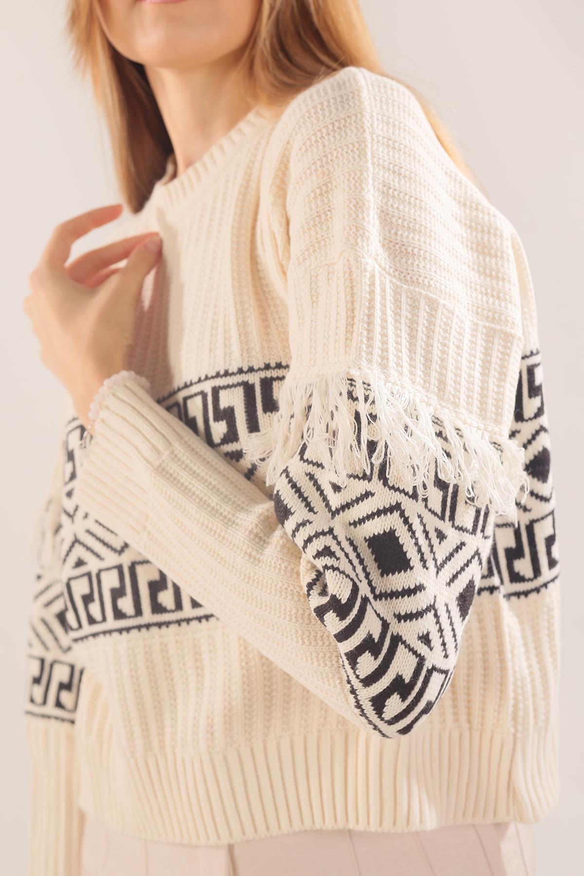 3002 Kol Püskül Detay Desenli Kazak Ekru - 3