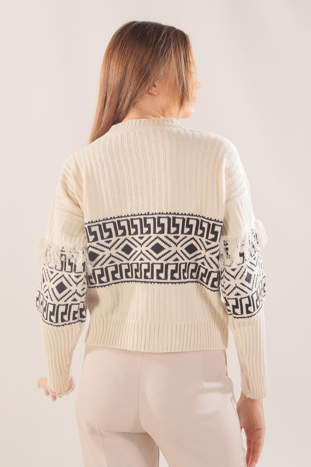 Ekru Kol Püskül Detay Desenli Kazak 3002 - 4