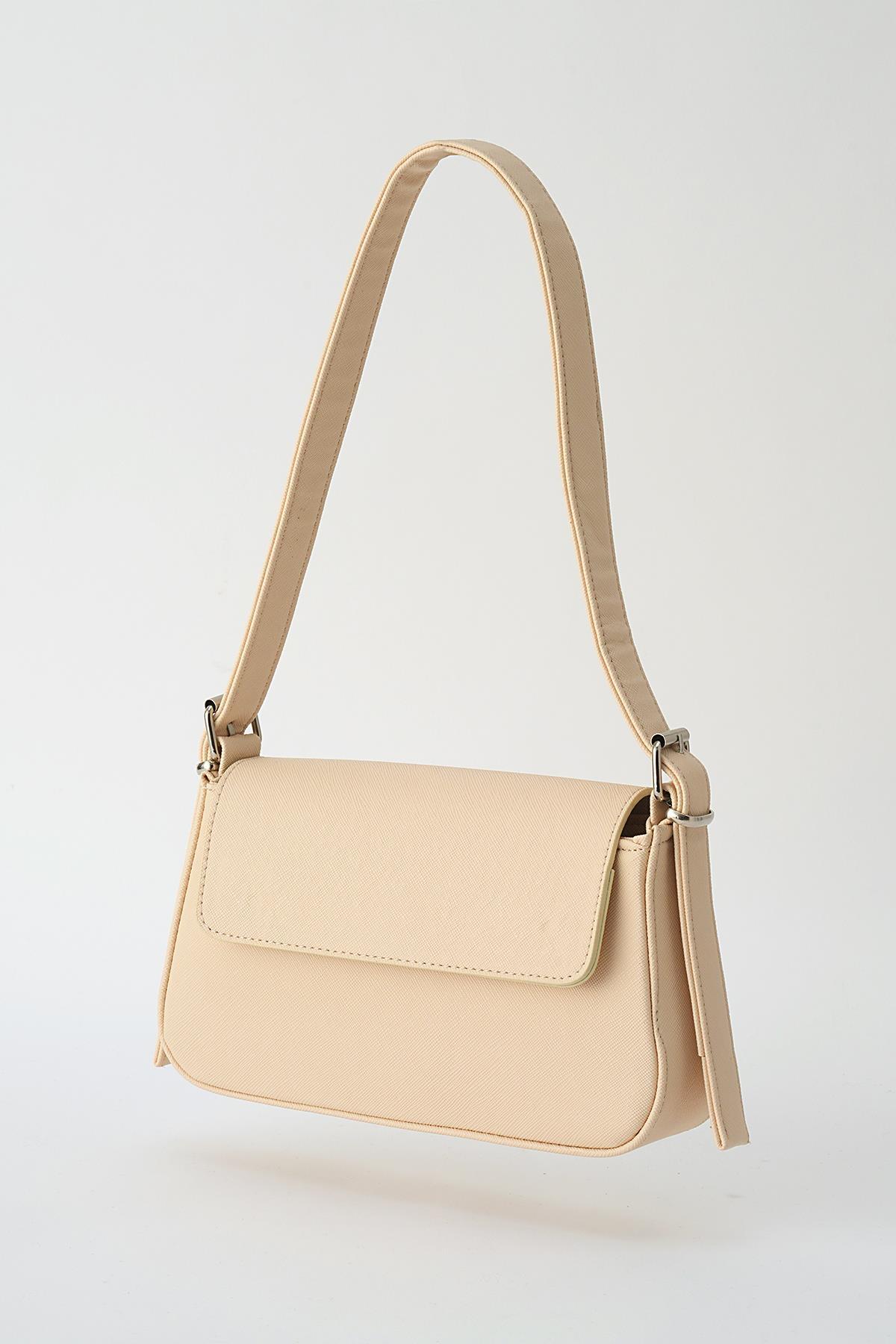 Krem Kapak Detay Omuz Çantası 3005 