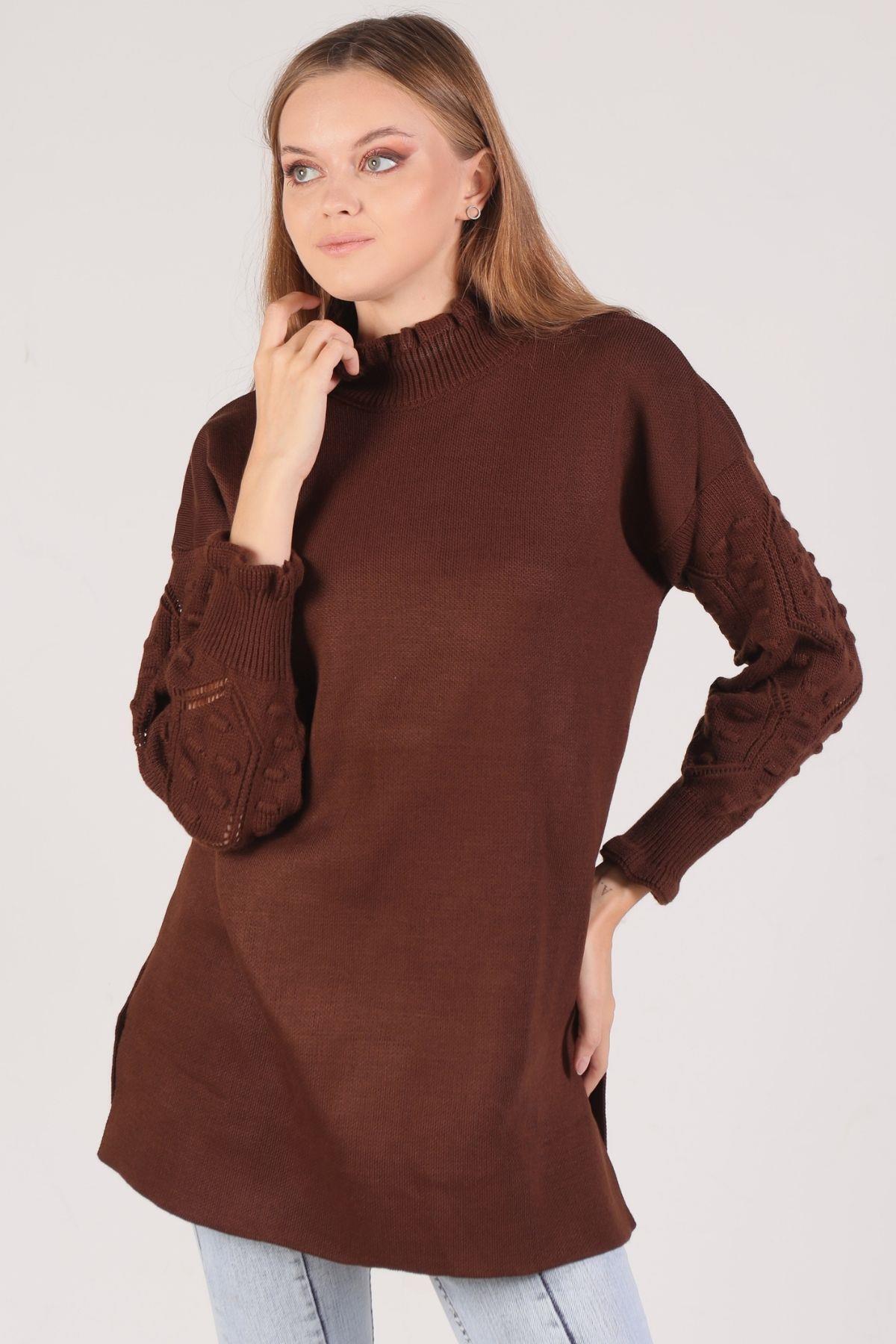 Acı Kahve Yaka Fırfır Kol İşlemeli Kazak 3008 - 2