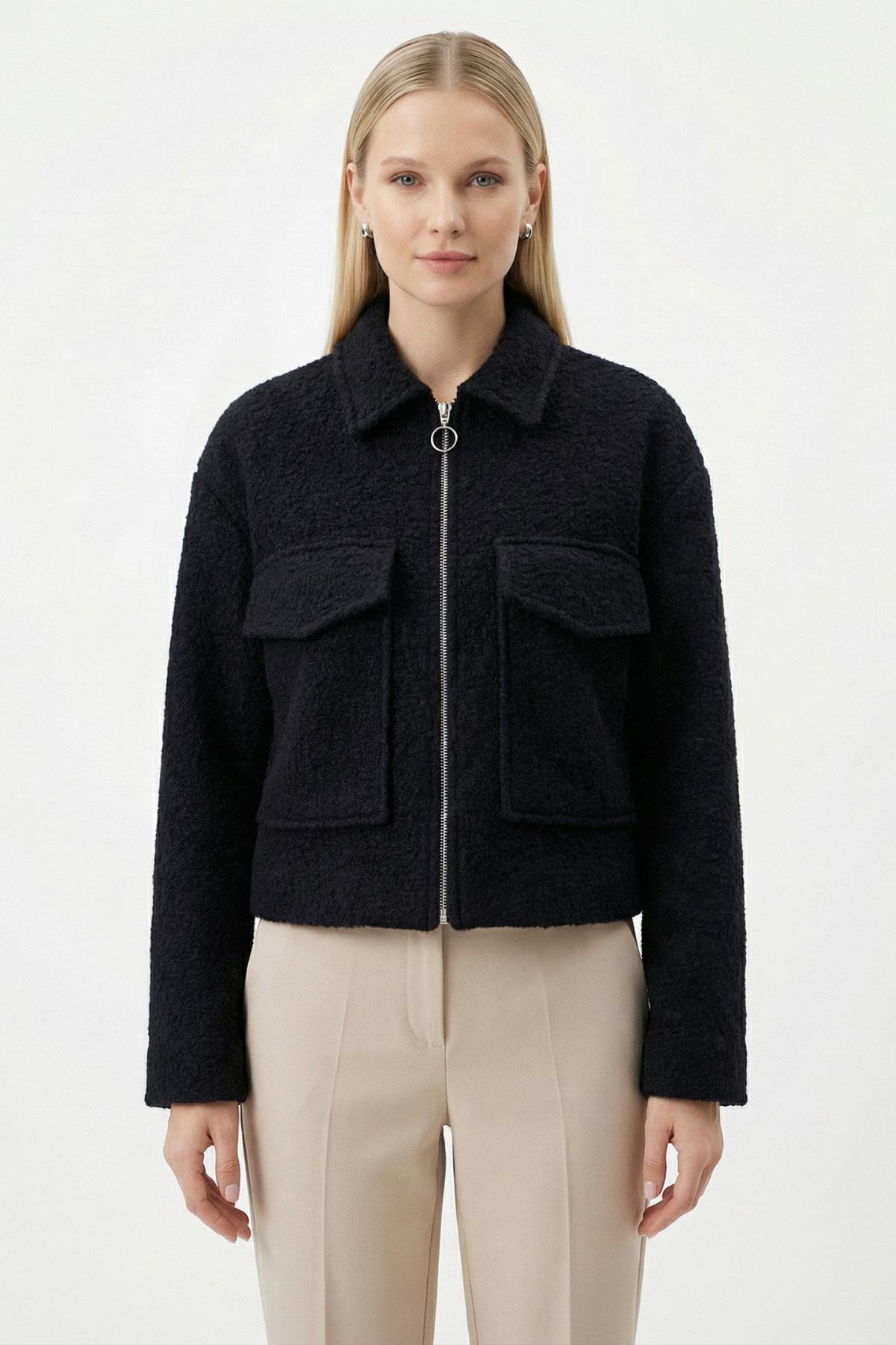 Siyah Fermuarlı Kısa Astarlı Spor Ceket 3012A - 2