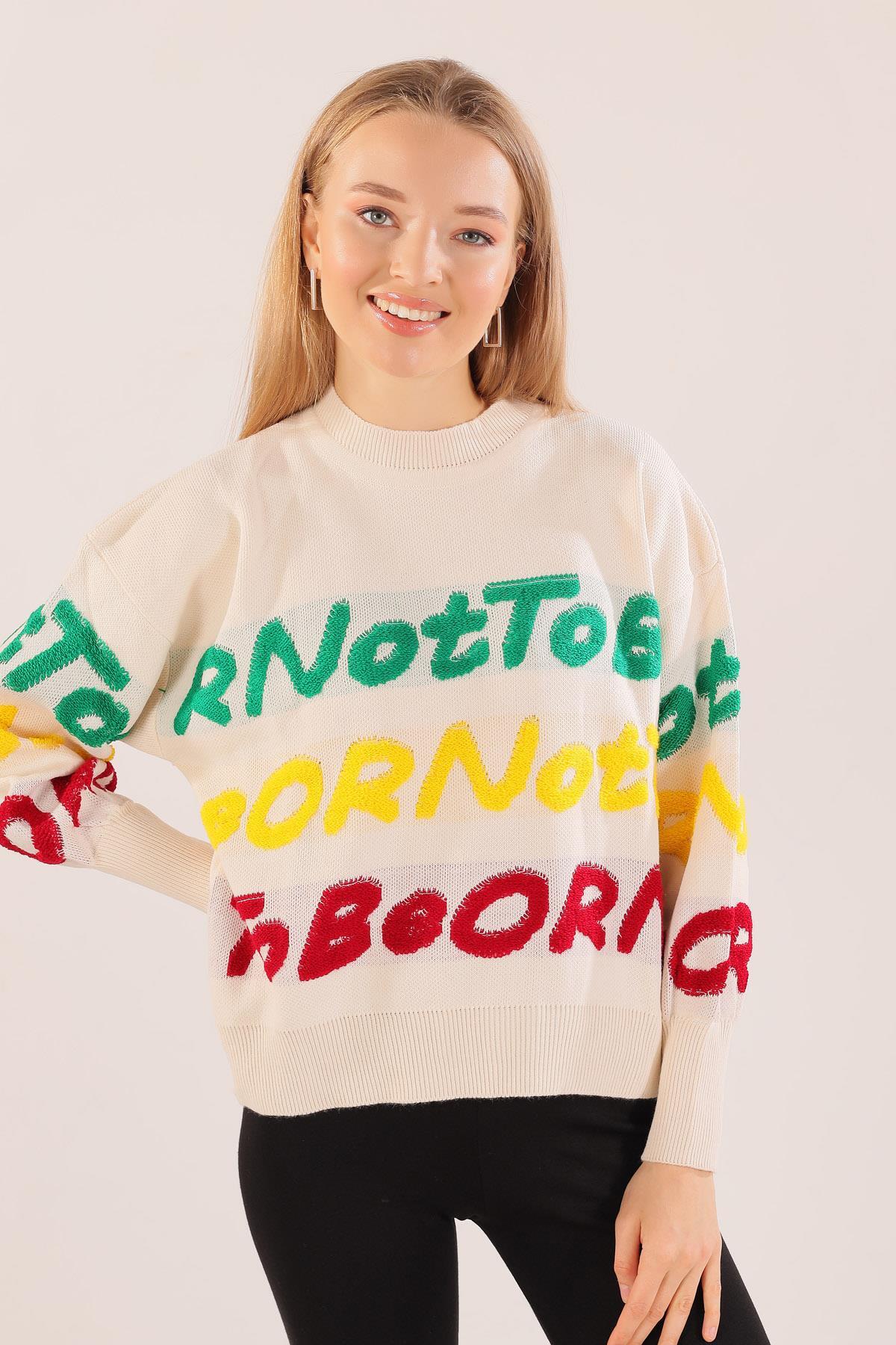 Krem Yazı Baskılı Kazak 3017 - 3