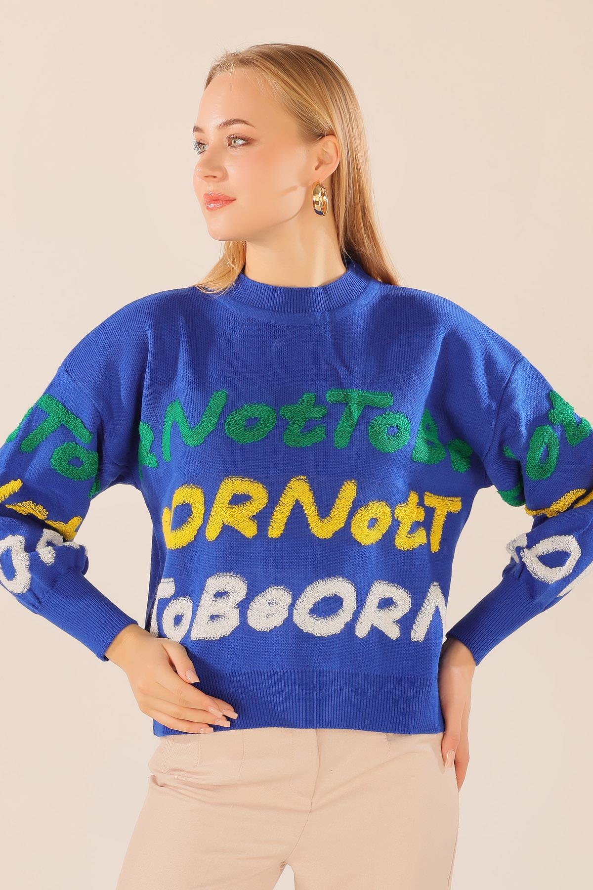 3017 Yazı Baskılı Kazak Saks 